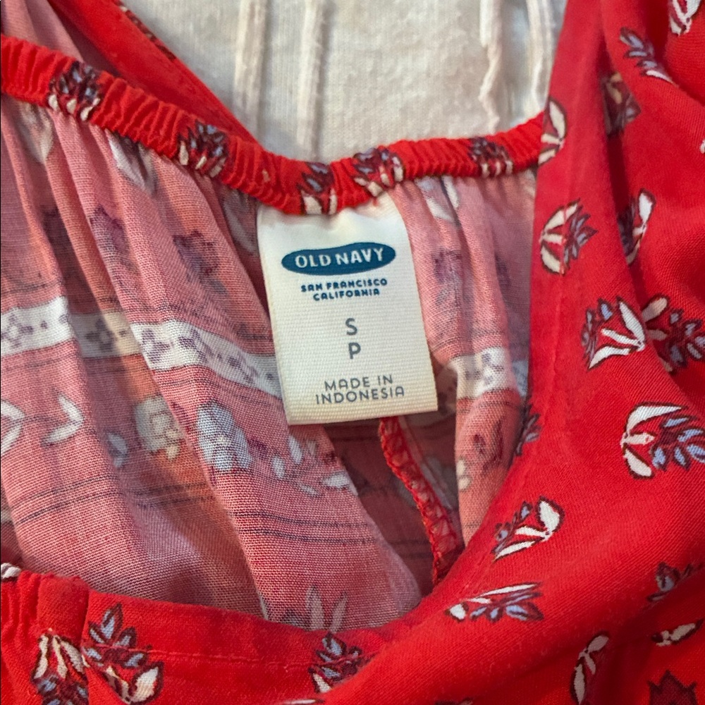 Old Navy Red Printed Maxi Dress - Picture 2 of 5